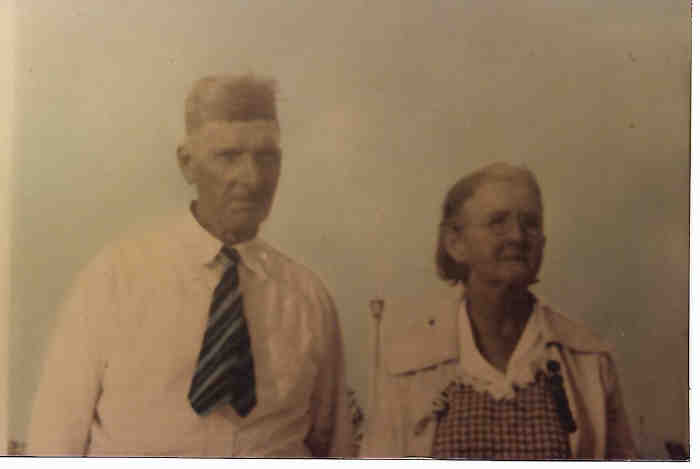 Adam and Lula Lobell  (961 KB)
17 Apr 2016 
Posted on Findagrave.com by Cheryl Johnson
(Click on Picture to View Full Size)